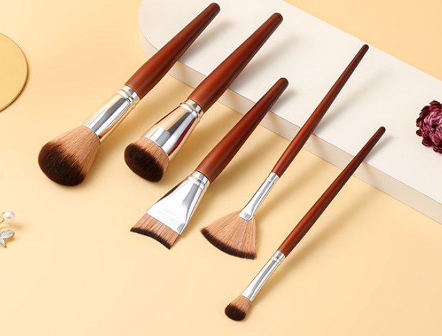 Premium makeup brushes combine durable bristles, sustainable handles, and longevity