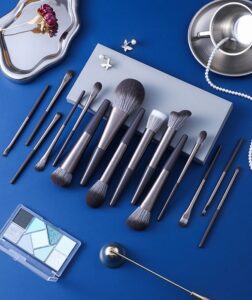 custom makeup brush manufacturers must look closely at every material choice in the supply chain