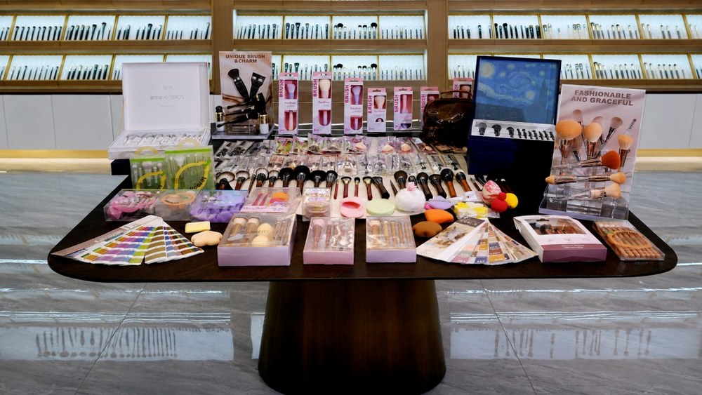 Retail-ready makeup brush assortment arranged for private label and professional beauty collections